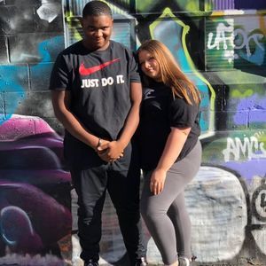 Meet your Posher, Emee